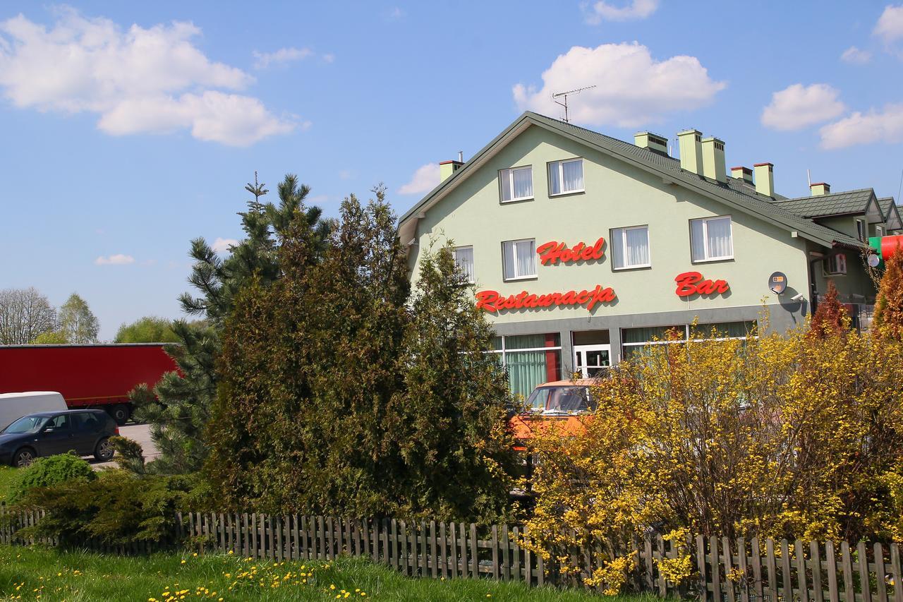 Extrans Hotel Olchowa Kültér fotó
