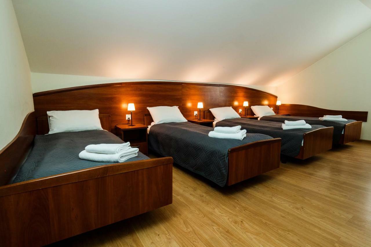 Extrans Hotel Olchowa Kültér fotó